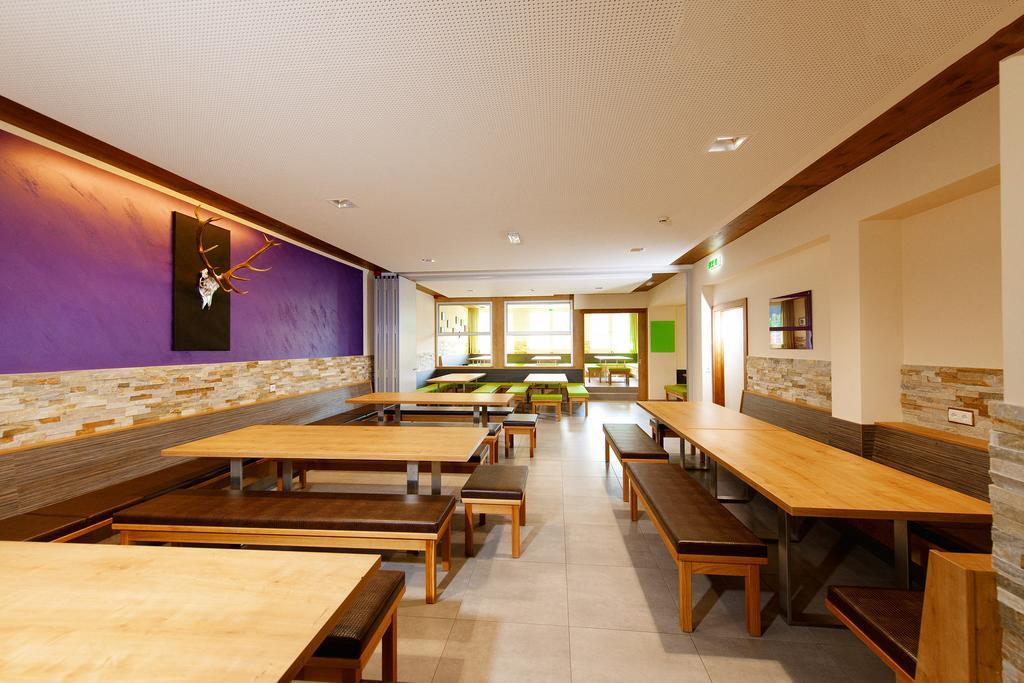 Jugendhotel Aicherヴァークライン エクステリア 写真