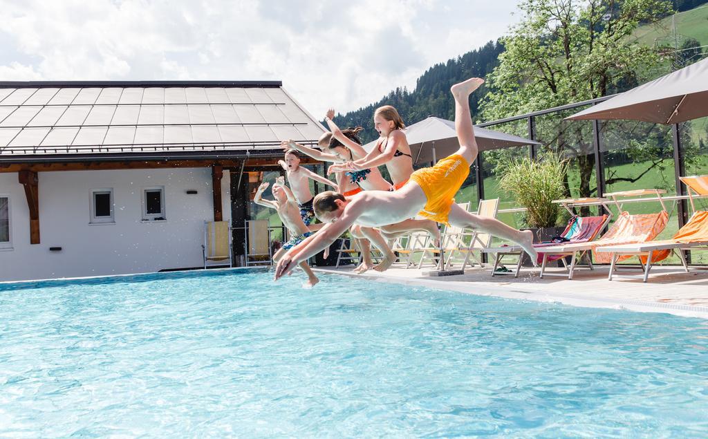 Jugendhotel Aicherヴァークライン エクステリア 写真